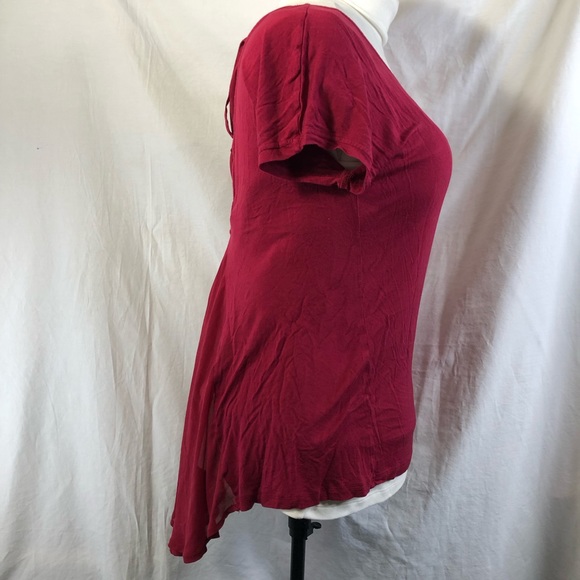 Torrid Sz 0x strap back hi low bustle maroon top - Picture 5 of 8